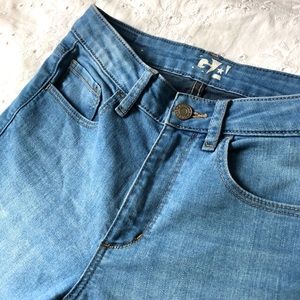 ✨GARAGE✨ Retro Fit High Waist Jegging